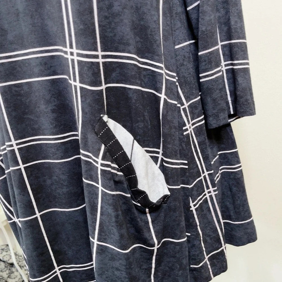 Alembika Windowpane Mineral Wash 3/4 Sleeve Pocket Tunic - Picture 9 of 14